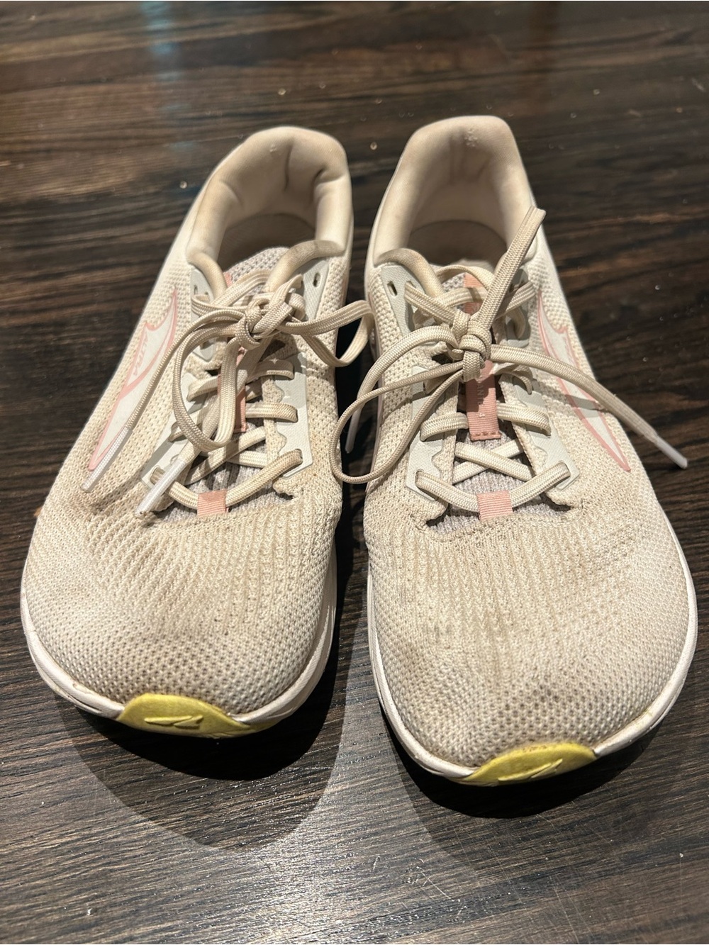 Altra Escalante 4